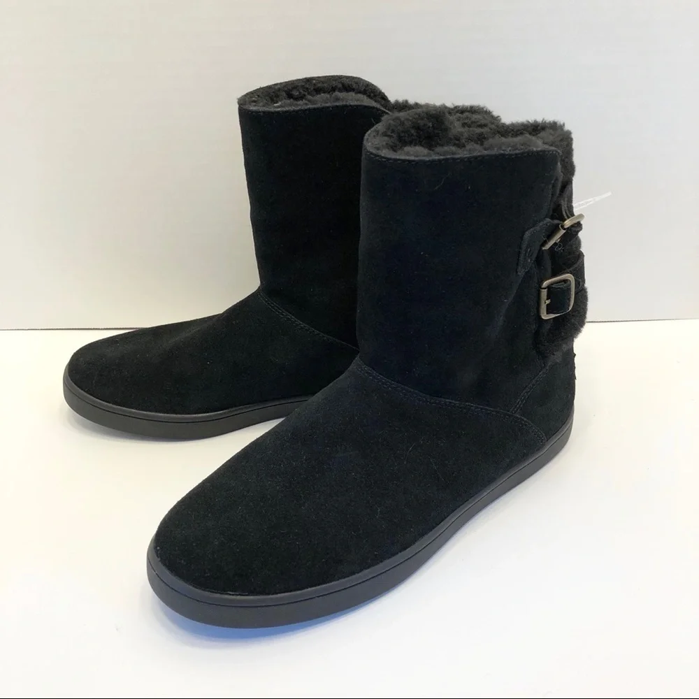 New Comfy Koolaburra by UGG Boots size 5